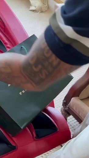 Rick Ross Artist Gu*nplay Gifts Him A Chain For His Loyalty | Mr. Taliaferro