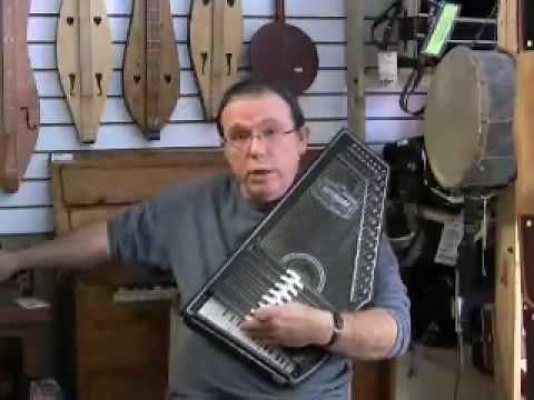 Autoharp beginner instruction with Arthur McGregor from the Ottawa Folklore Centre