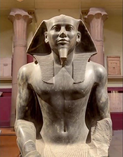 King Khafre Statue – Ancient Egyptian Art