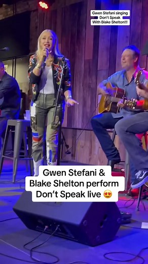 Gwen Stefani & Blake Shelton Surprise Duet Performance of Don’t Speak