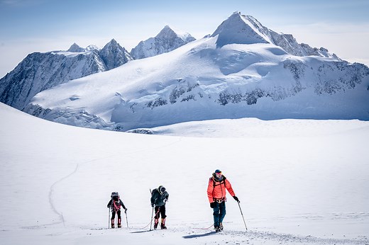 Mount Vinson– Antarctica 4,892m / 16,050ft.
