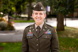 A Blackhawk Pilot Digs into Global Affairs (and Climbs Army Ranks) - Yale Jackson School of Global Affairs