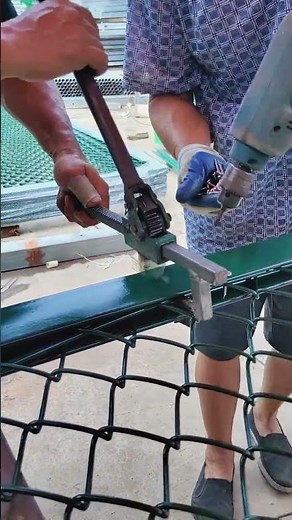 How Wire Mesh Is Secured to a Steel Frame