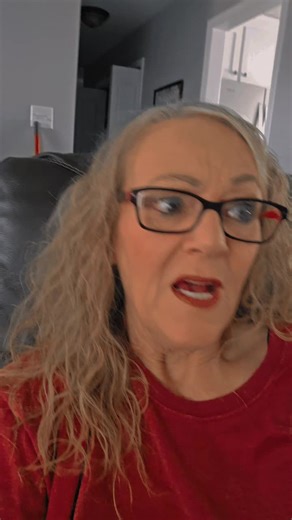 Shellybellycomedy (@shellybellycomedy)’s videos with original sound - Jason Banks