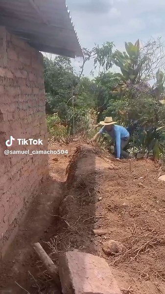 #ElCabañense #viral_video #elroblecopaneco #realmadri #rgstudiosguatemala #reginaldocucul #regionalmexicano #chistesgraciosos #comediahumor #Losplevesdeolancho #dúo