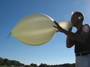 balloon blow to pop – Punchballoon
