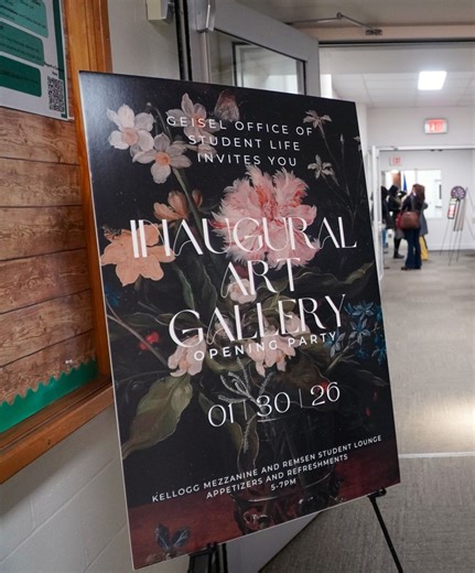 The Geisel School of Medicine community recently celebrated the opening of an art gallery in its Medical and Health Sciences Student Lounge. Inspired by the artistic work of the medical school’s students and staff, Tara Cunningham, EdD, MS, Associate Dean for Student Life, envisioned the lounge’s blank walls as the perfect space to celebrate their various talents. Cunningham says creating artwork and sharing it contributes to achieving wellness and balance and creating community by recognizing e