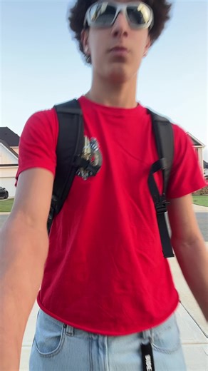 Short Shirt Style Tips for a Confident Look