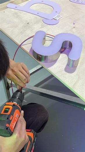 How to make front lit rimless stainless channel letters ? #signfabrication #channelletters #signage