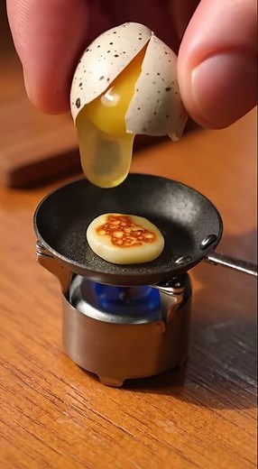 Mini Pancake Breakfast: The Tiny Cooking Video You Can’t Look Away From