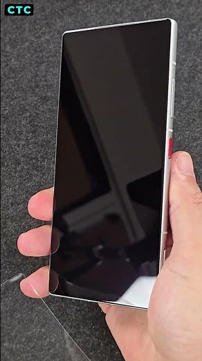 Nubia Z80 Ultra Looks Impossible 👀