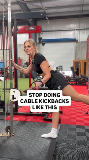 Kas Hammer | Fitness Coach on Instagram: "The BEST setup for cable kickbacks^ , , , #femalefitnessmotivation #fitnessadvice #glutegains"