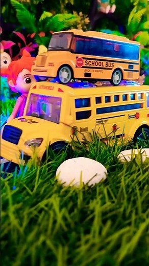 VOLVO BUS HORN SOUND VARIATION | VOLVO BUS HORN ON SCHOOL BUS | VOLVO BUS HORN VIRALS #viralshorts