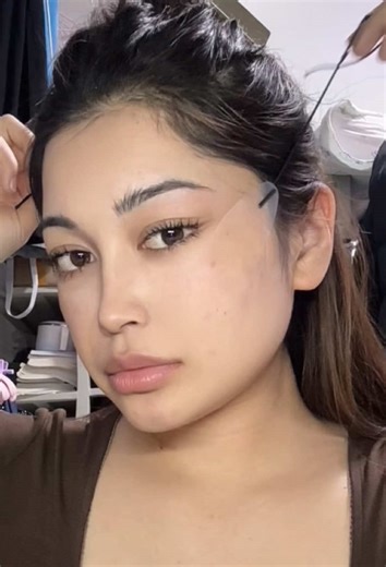 Subtle Support with Face Lift Bands