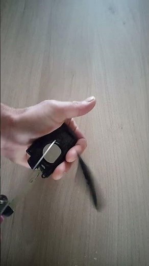 Changer pile clé bmw replacing changing a battery of bmw key