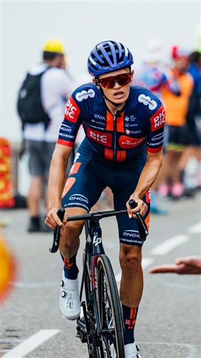 Team Picnic PostNL on Instagram: "𝐓𝐞𝐚𝐦 𝐏𝐢𝐜𝐧𝐢𝐜 𝐏𝐨𝐬𝐭𝐍𝐋 𝐚𝐠𝐫𝐞𝐞 𝐭𝐫𝐚𝐧𝐬𝐟𝐞𝐫 𝐨𝐟 𝐎𝐬𝐜𝐚𝐫 𝐎𝐧𝐥𝐞𝐲 From a fresh-faced youngster in our Development program, to making steps each year with us and ultimately battling at the very top of the biggest races in the world. It has been some journey together 🫶🏻 See you on the road and you’ll always be welcome back home, @oscaronley! 🟧🟧 #KeepChallenging"