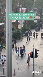 5.8K views · 29 reactions | Aww.. so good to see positivity during darker times李  cheryl.chm | Weekend Go Where Singapore | Facebook