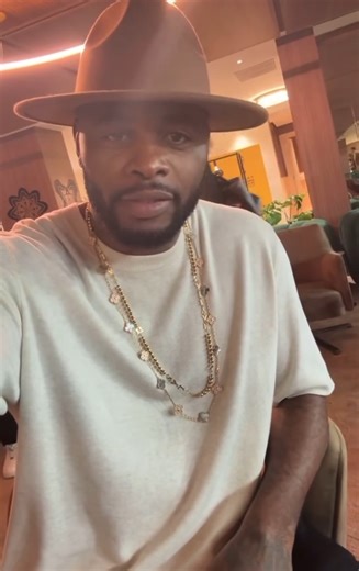 Alexandre Song Billong | La Tanière du Lion