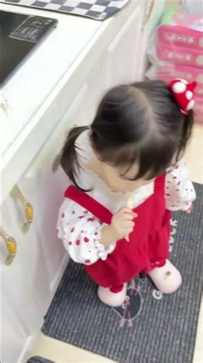 How time flies Growing up happens in the blink of an eye#The Growth Record of Human Cubs#S