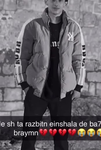 ‏كل يوم صديق ميت 💔😭😭#مالي_خلق_احط_هاشتاقات🧢