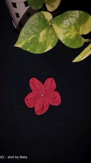 Fabric flower 🌸 || Clothes flower|| #shorts #viral #trending #youtubeshorts #craft #diy #flowers .