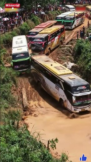 Extreme Bus Racing on Dirt and Mud
