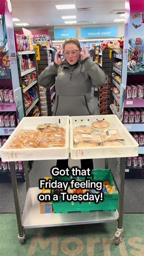 Check, Check, 1,2, HWG! 💃 🕺 🪩 #dj #rave #decks #fyp #viral