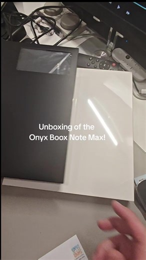 Unboxing the Boox Note Max: A Must for Readers!
