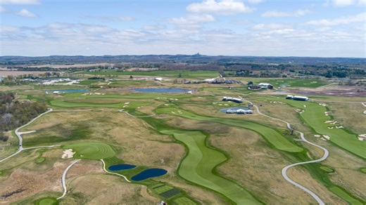 These Wisconsin golf courses are among the best public courses in the US. There are 11 of them!