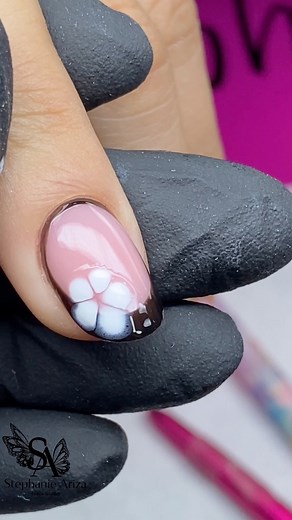 350K views · 2.6K reactions | Diseño con semipermanente y blooming #uñasperfectascali#esmaltesemipermanentecali #nailartcali#manicuristacali #UñasInnovadoras#manicurecali #nailscali #uñasacrilicascali#uñasdecoradascali #UñasCali #videos#videoviral #videosvirales #viralpage#reelsviral #reels | Nail Spa Stephanie Ariza | Facebook