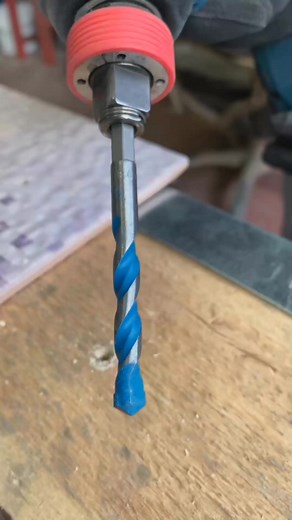 ⚡️BOSCH HEX-9 Multi Construction in action 😁💪 #tools #powertools #drill #bosch #boschpowertools #construction #tip #tips #lifehack #lifehack #stye #reels #shorts #wood #woodworking #handmade #design #art #woodwork #carpenter #woodart #interiordesign #homedecor #furniture #home #diy #decor #carpentry #ToolTips3 #tool_tips | Tool_Tips