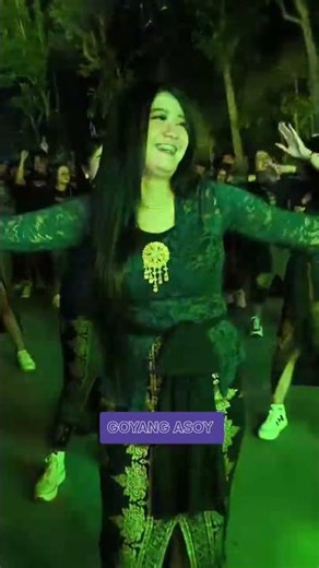 goyang hit #viral #humor #hiburan #dangdut #storywa #sinden #shorts #trend#humor#fyp #lucu #ramadan