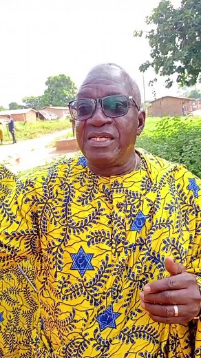 47K views · 963 reactions | Nanan Tchemelekan 2 chef canton des ayahou rend visite à son peuple ayahou de derrière l'eau département de sakassou des villages suivant : Assamabo, Akoviebo, Dieou , Brongonzue, Sagui, Petoukro, | Baoulé TV | Facebook