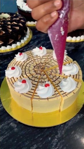 butterscotch pastry/ how to make easy beautiful cake at home #shorts #pastry #butterscotch #reels