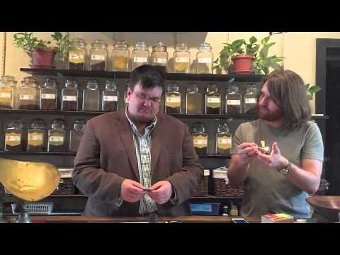 Country Squire - How to Pack You Pipe With Flake Tobacco.