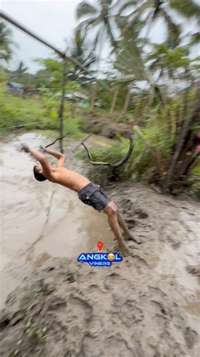 444K views · 8.2K reactions | Rubber pull up twist | Angkol Viners | Facebook