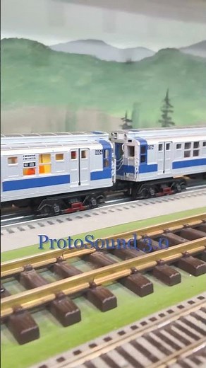 Automated NYC Subway: The MTH R9 Premier Set