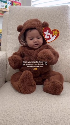 Super cute! What's your favorite easy DIY Halloween costume? Share below! 📹: @shanellerenee4 | Parents