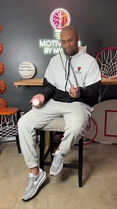 DIY Baseball Wreath - In honor of MLB Opening Day ⚾️🔥 #MotivatedByMylan | Motivated By Mylan