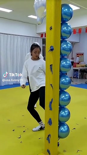 Smart Robot in Public: AI Robot Looks Like Human