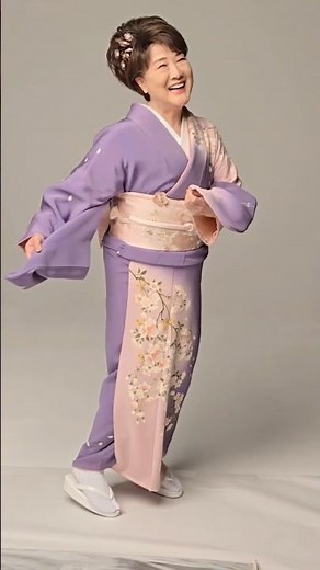 ジャケット撮影のひとコマ。ノリノリ美幸🌸皆さんに元気をお届けします🎁2026年4月19日(日)NHK-BS「新・BS日本のうた」に出演！#川中美幸 #暖流桜 #shorts