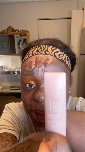 Elf halo glow mineral SPF skin tint!💚 #skintint #elfcosmetics #makeupreview #affordablemakeup ￼