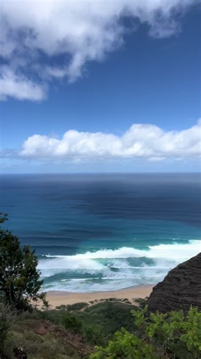 Bike. Hike. Breathe. Up in Kōke‘e on Kaua‘i, where the mountains rise high and the cliffs fall into endless blue. Just another day in the backyard. 🌄🌊 #Kokee #KauaiLife #IslandLiving #TrailLife #MountainToOcean