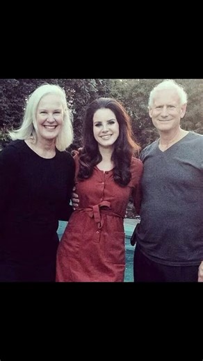 Lana Del Rey Brasil 🇧🇷 on Instagram: "Poesia pura 🎥 bibi_baby03"