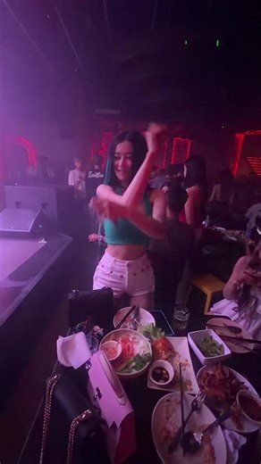 កំពង់សោម: Exploring the Meaning Behind Emojis