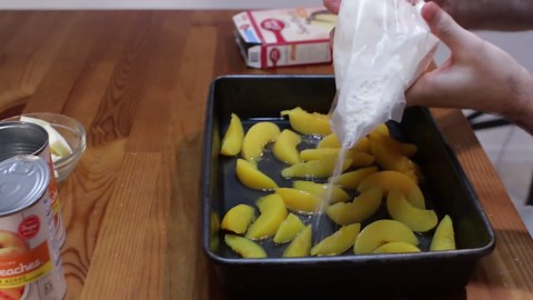 Easy Dump Cake Peach Cobbler Recipe | 3 Ingredients