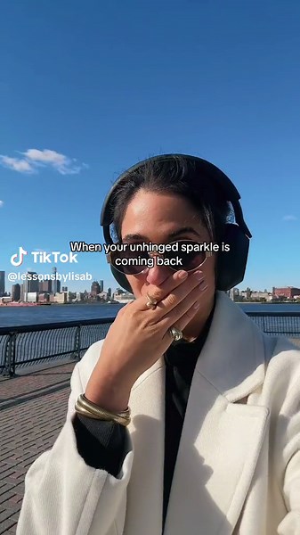 I fear the woman this song unleashes 🦹🏻‍♀️🦹🏻‍♀️🦹🏻‍♀️ . #unhinged #unhingedwomen #glowup