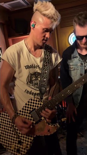 Smooth - Santana Cover Live at Desert 5! #guitarist #guitarsolo #guitarcover #guitar #fyp
