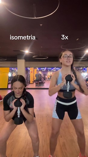 Desafio de Isometria para Amigas na Academia