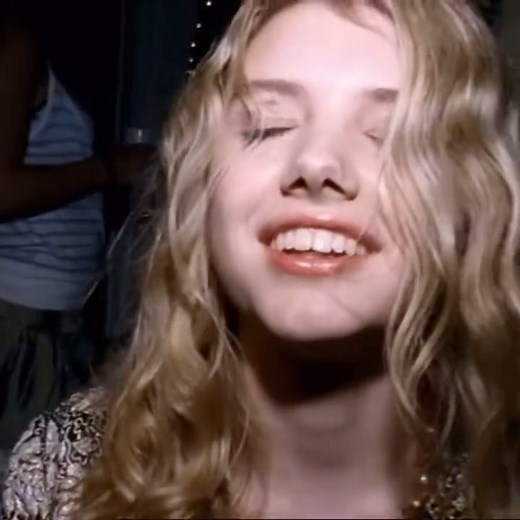 goth on Instagram: "Skins (uk) season 1 trailer"